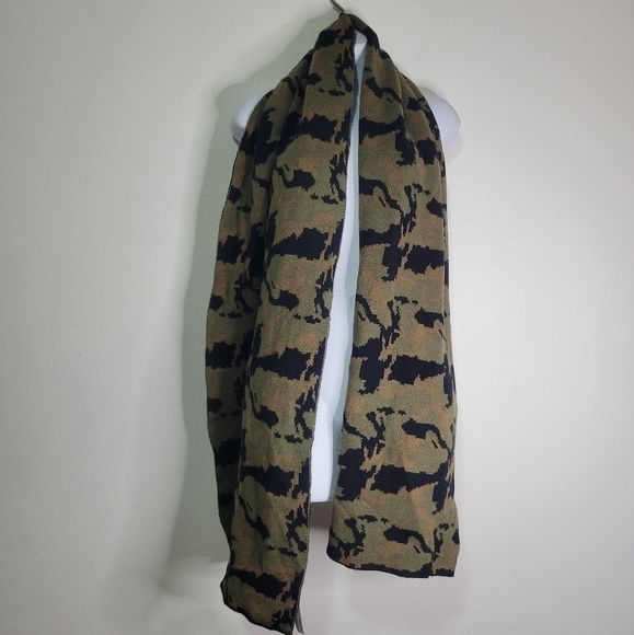 Nwt leo green camouflage scarf - Picture 1 of 4